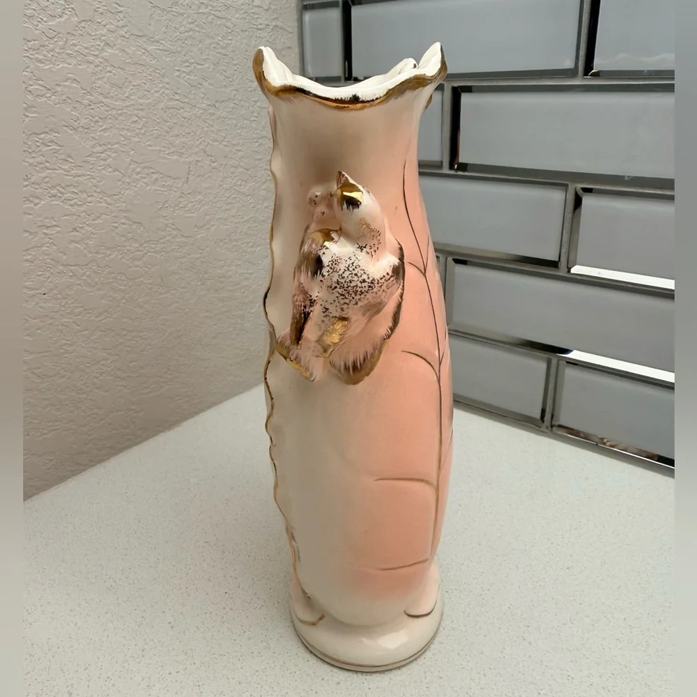 Vintage Pink and Gold Leaf-Detail Porcelain Vase Birds 1950s 1960s Mid-Century